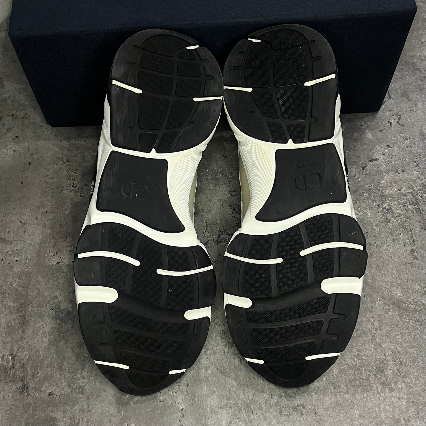 Dior B22 - Uk 6 (40)