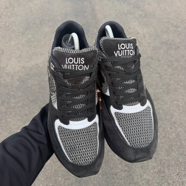 Louis Vuitton Runaway Black - UK 8 (Fit 9) - view 2