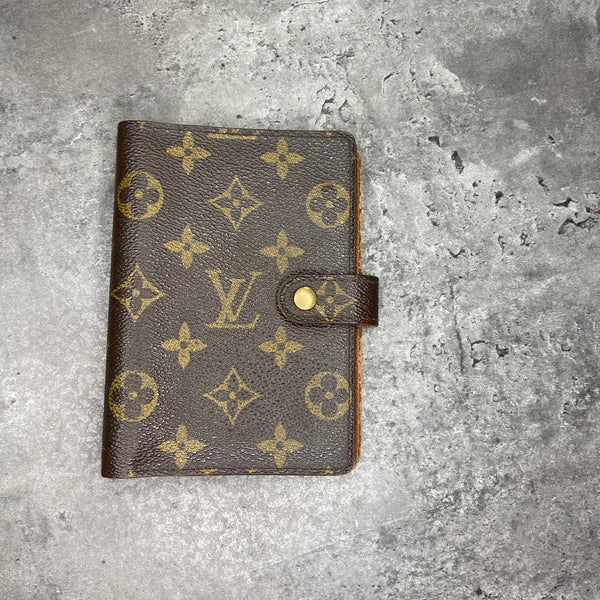 Notepad holder