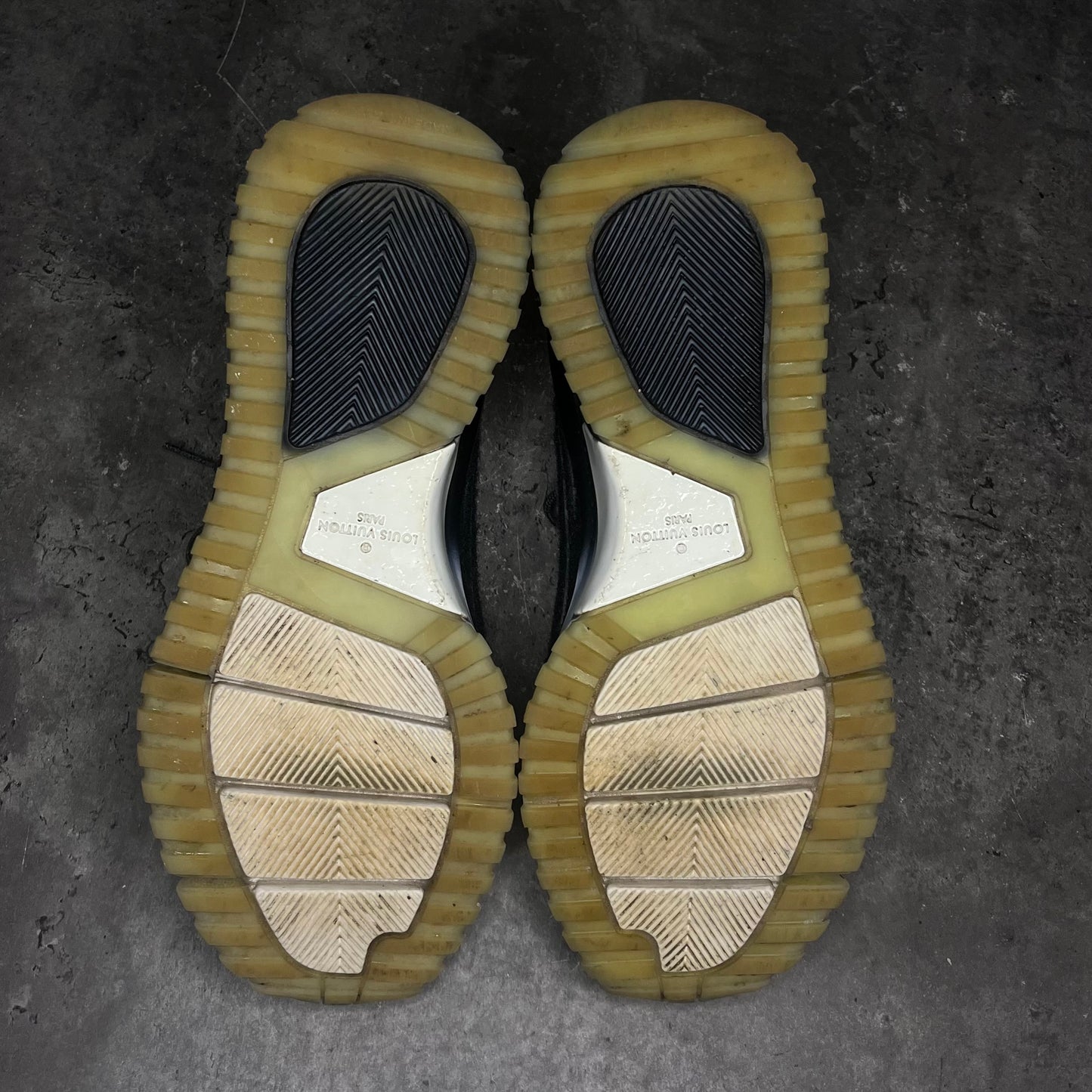 Louis Vuitton VNR - Uk 6 (Fit 7)