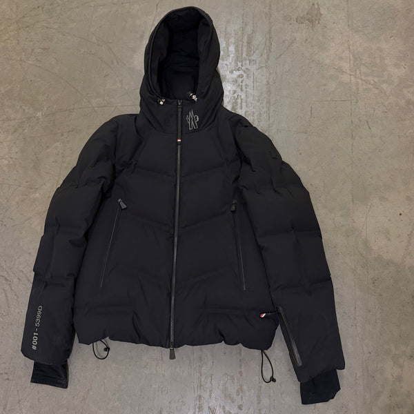 Moncler Grenoble Arcesaz Coat Black - Size 4