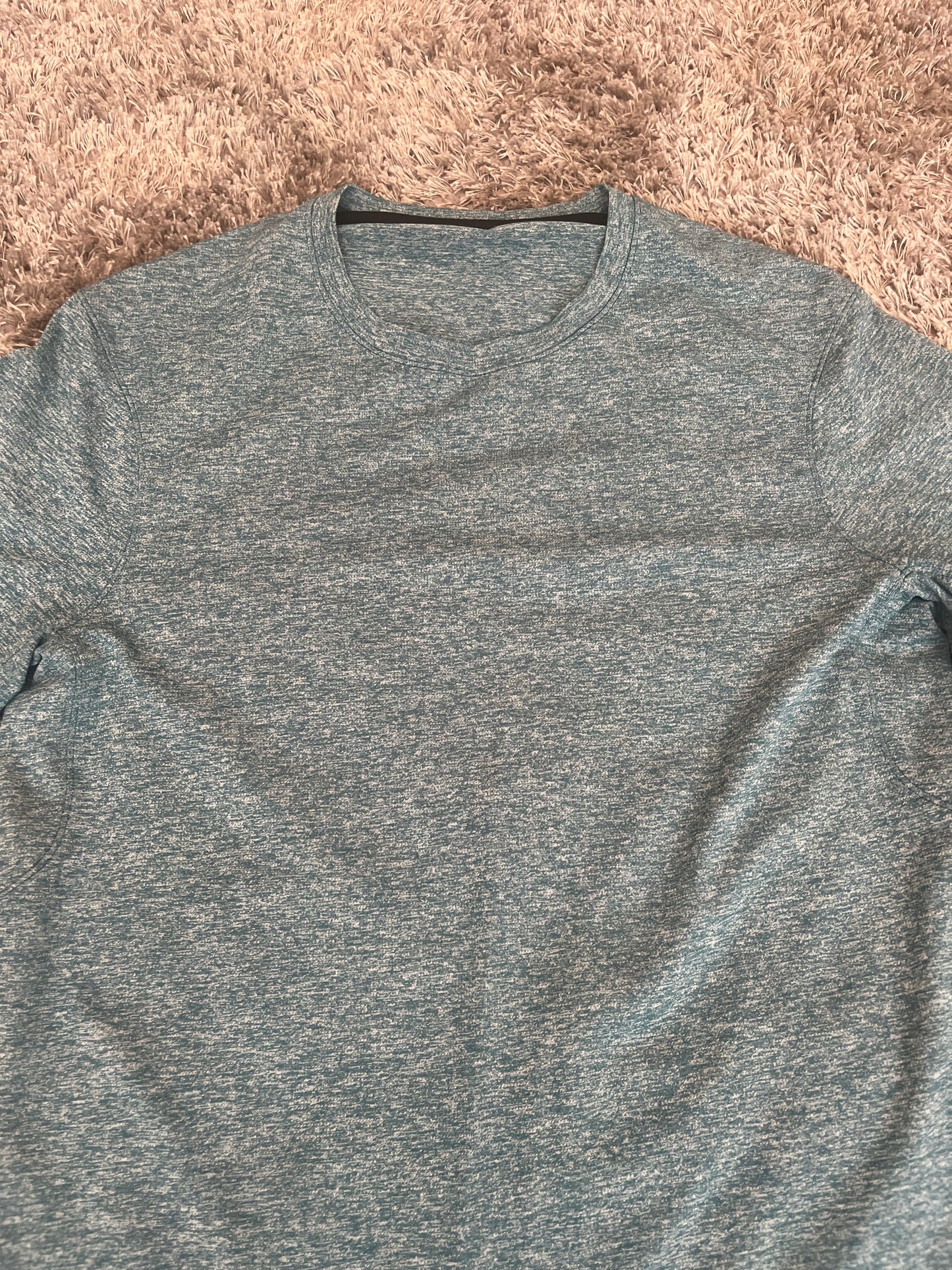 Lululemon Tee - Medium