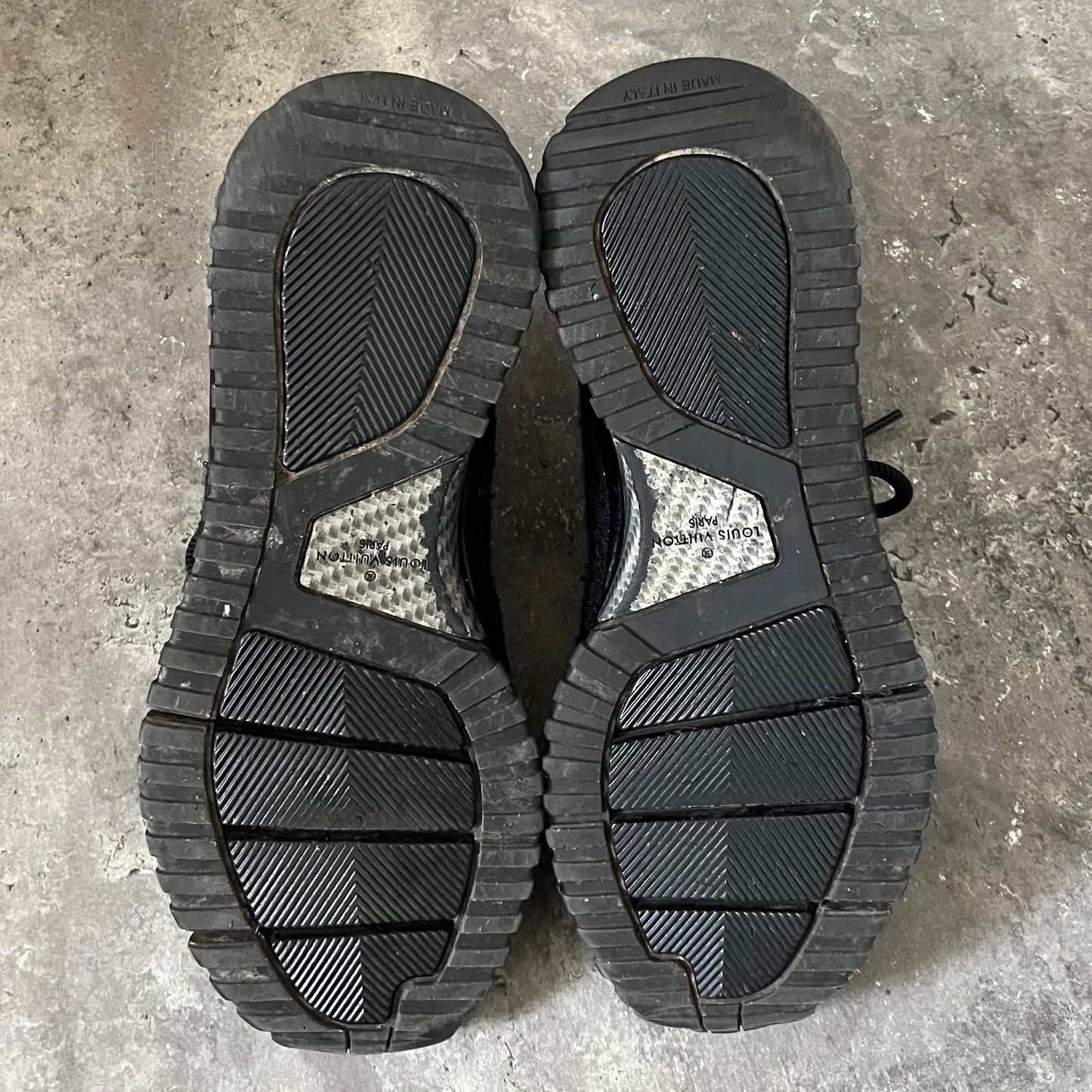 Louis Vuitton VNR - Uk 7 (Fit 8)