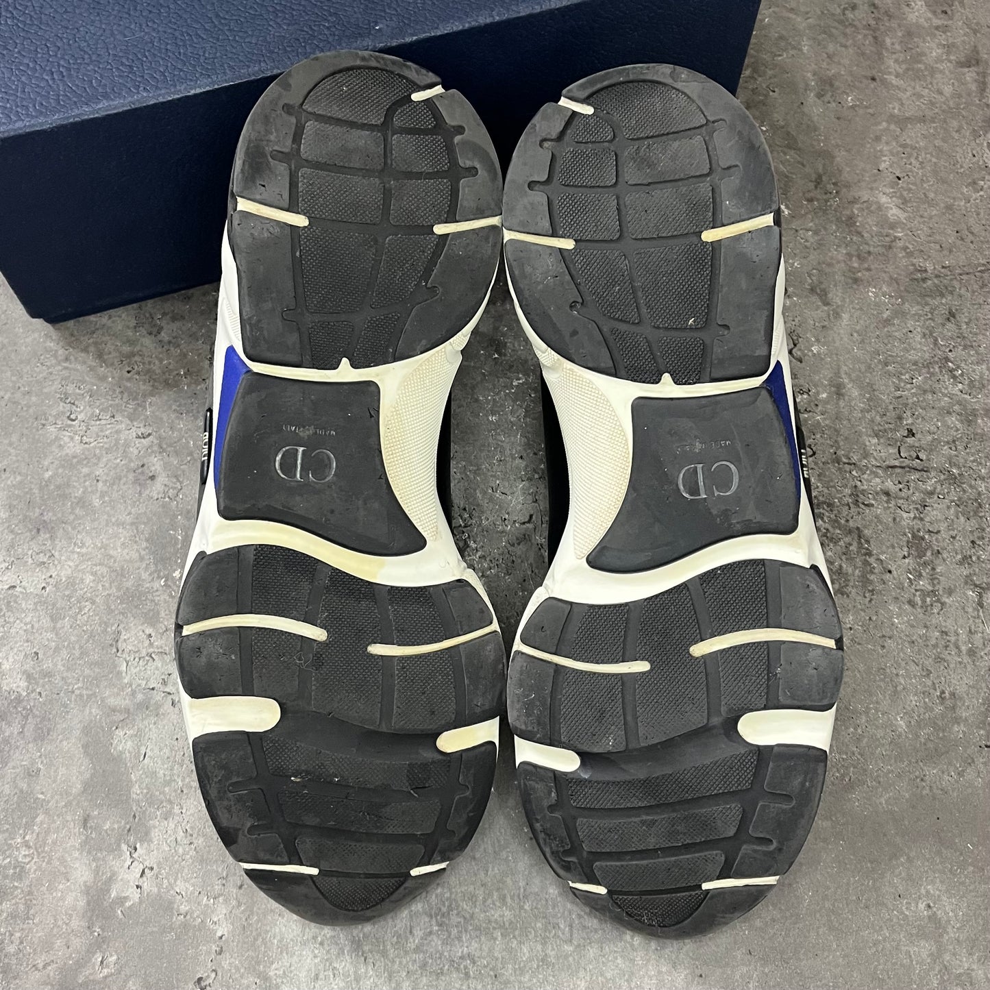 Dior B22 - Uk 11 (45)