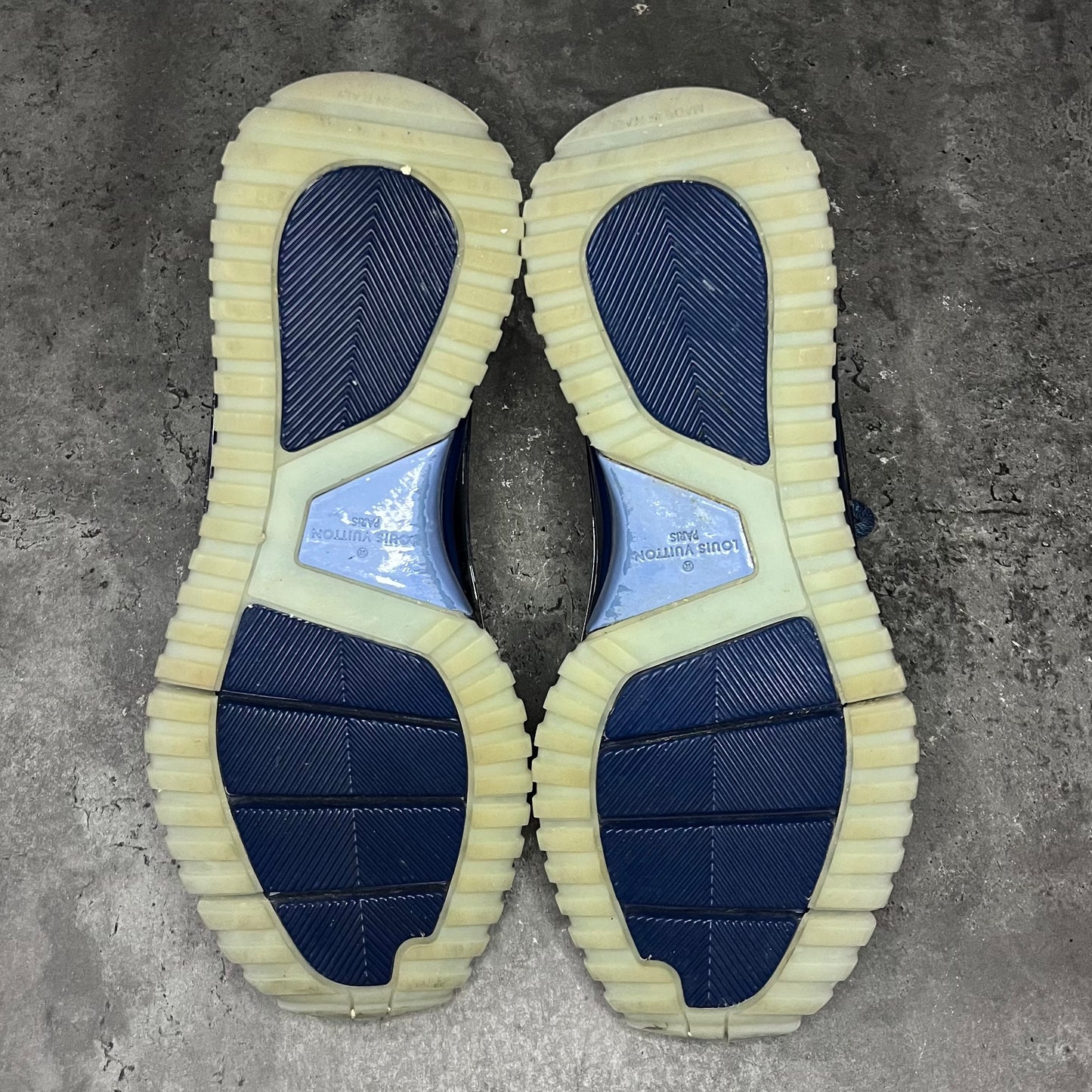 Louis Vuitton VNR - Uk 7 (Fit 8)