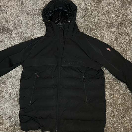 Moncler Grenoble - Size 4 (Fits M)