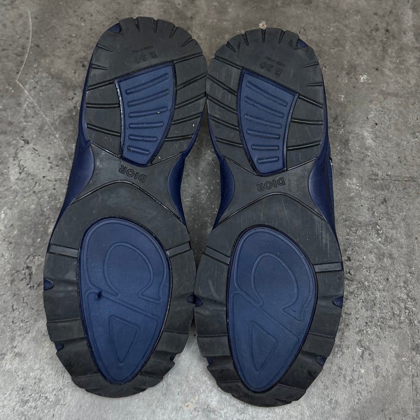 Dior B30 - Uk 8 (Eu 42)