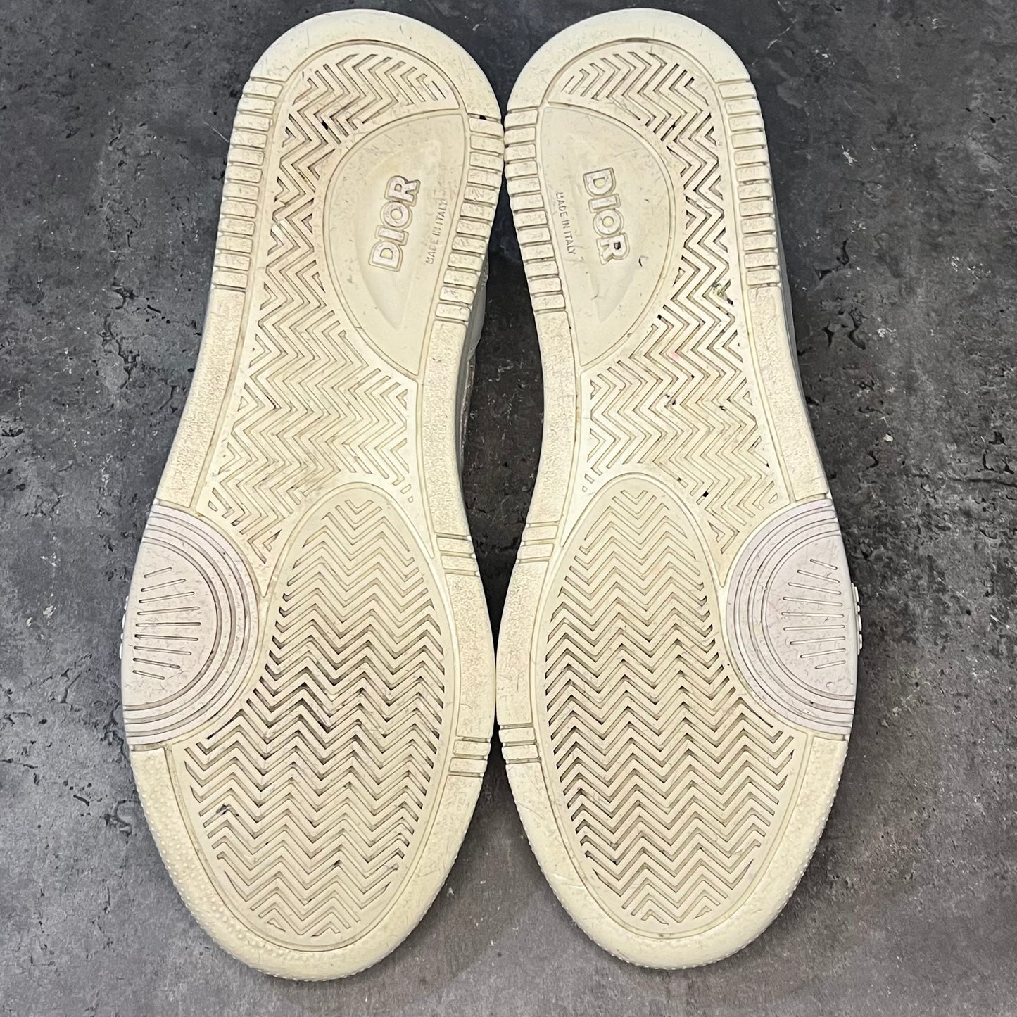 Dior B27 - Uk 6.5 (Fit 7/7.5)