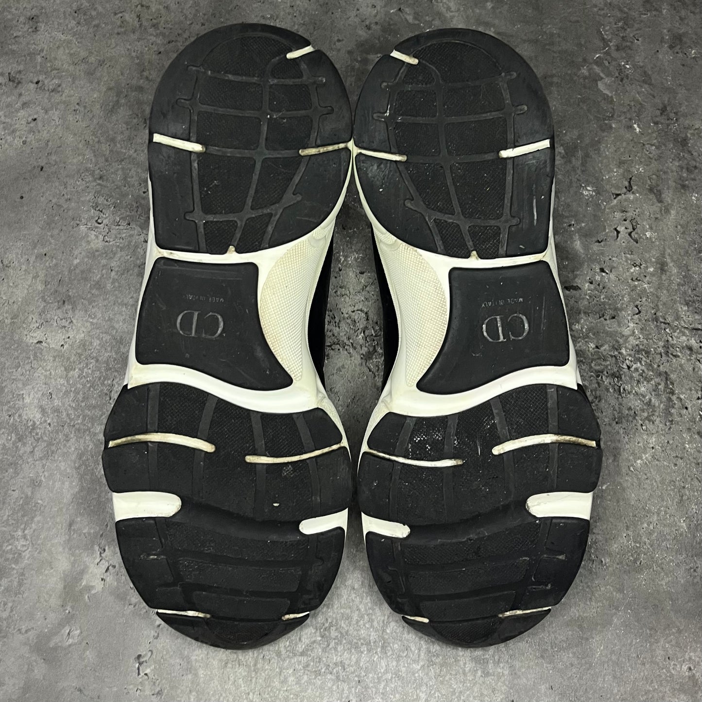 Dior B22 - Uk 9 (43)