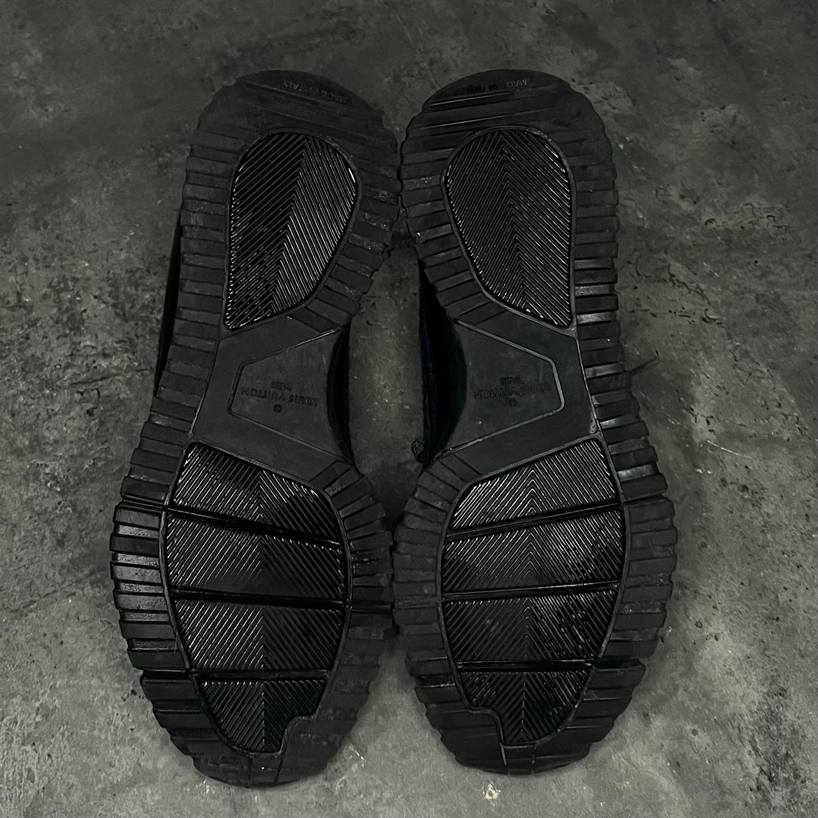 Louis Vuitton VNR - Uk 7.5 (Fit 8.5)