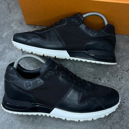 Louis Vuitton Sneaker - Uk 7 (Fit 8)