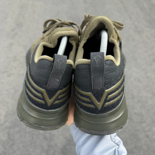 Louis Vuitton VNR Khaki - UK 8 / EU 42 (Fit 8.5/9) - view 5