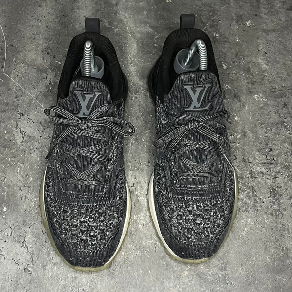 Louis Vuitton VNR - Uk 6 (Fit 6.5/7)