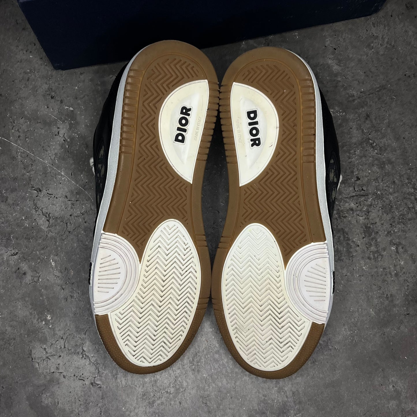 Dior B27 - Uk 8 (Fit 8.5/9)