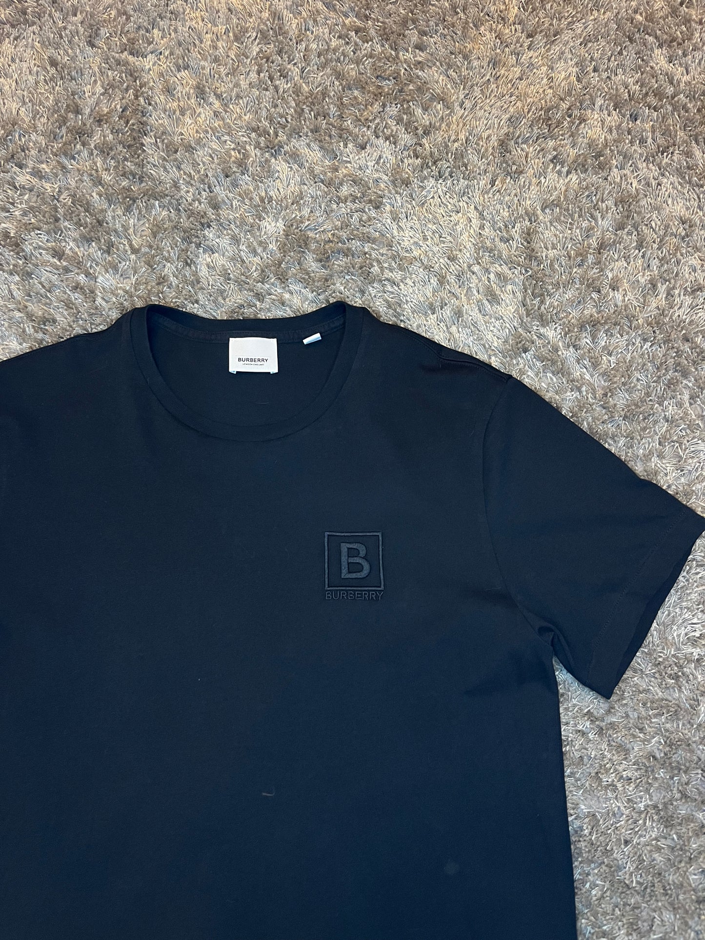Burberry Tee - Medium
