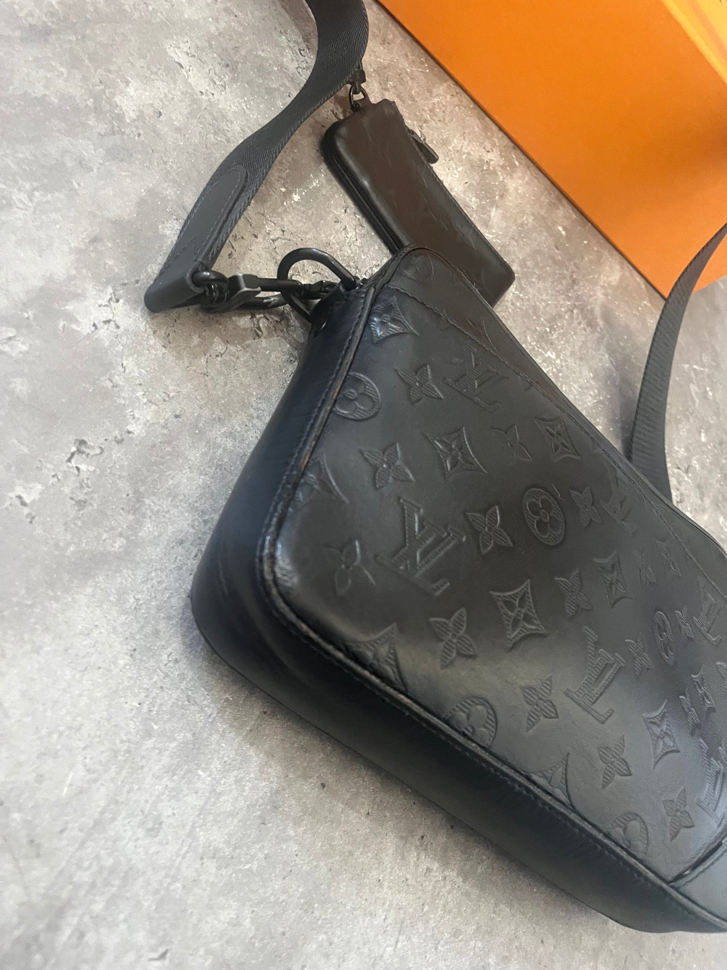 Louis Vuitton Duo Messenger