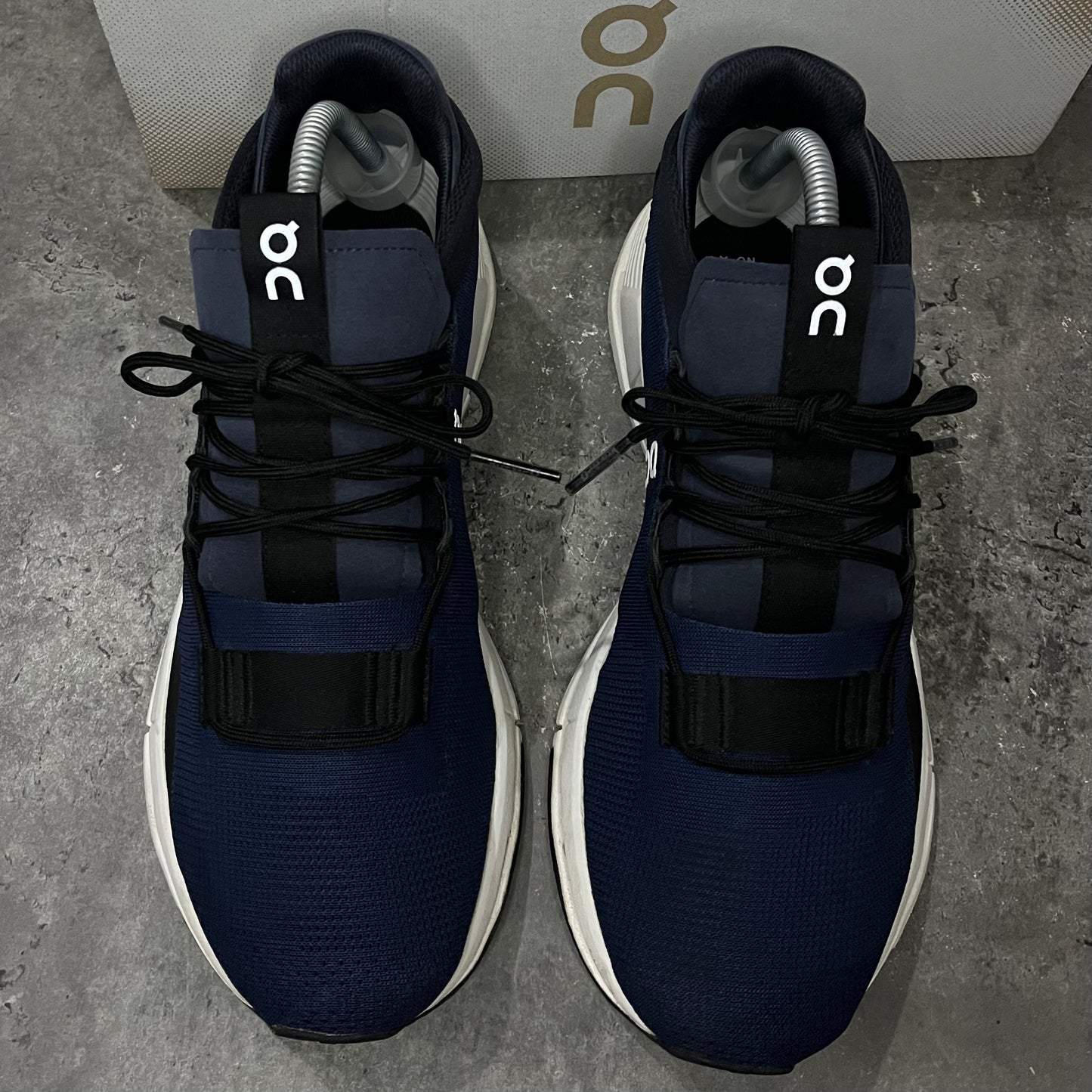 On Running Trainers - Uk 9.5 (43.5)