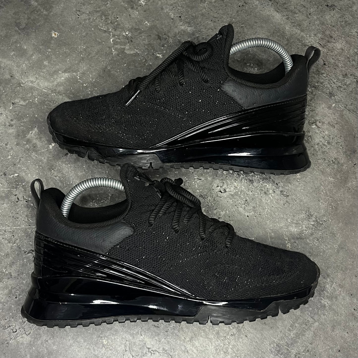 Louis Vuitton VNR - Uk 6 (Fit 6.5/7)