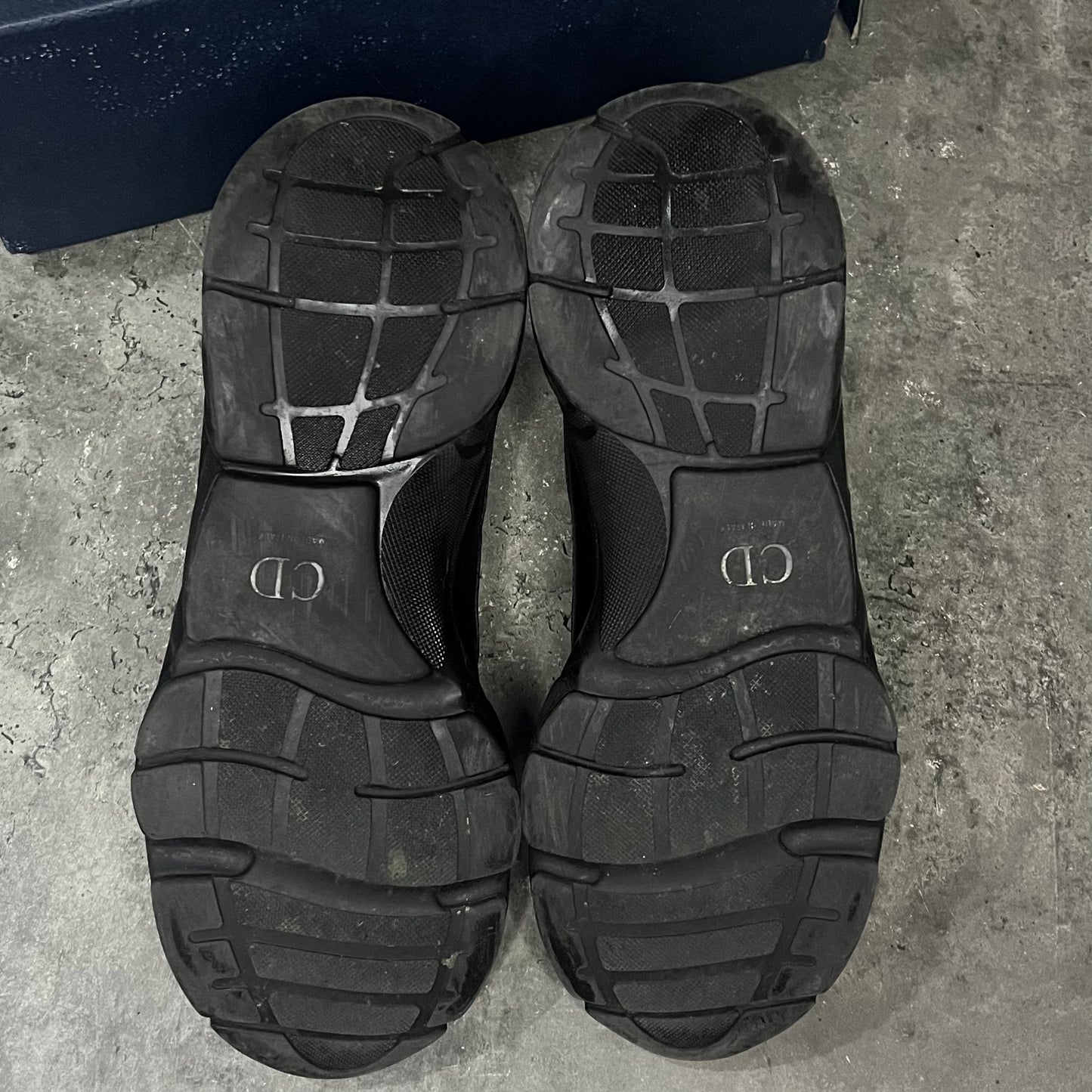 Dior B22 - Uk 9 (43)