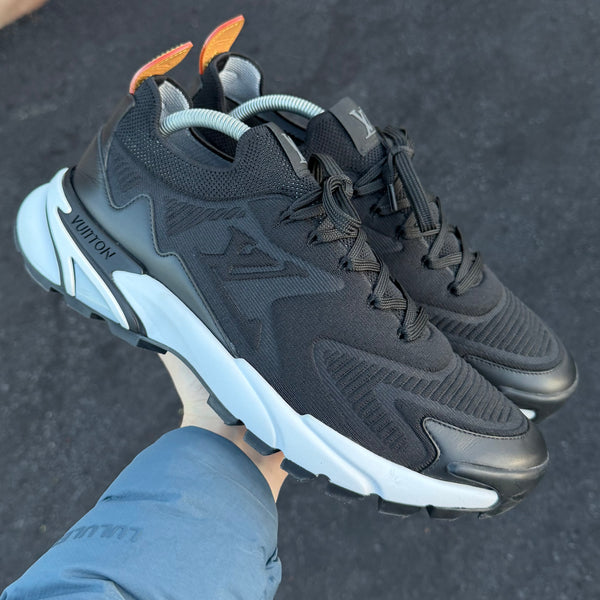 Louis Vuitton Tactic Black / White Trainer - Uk 8 (Fit 9)