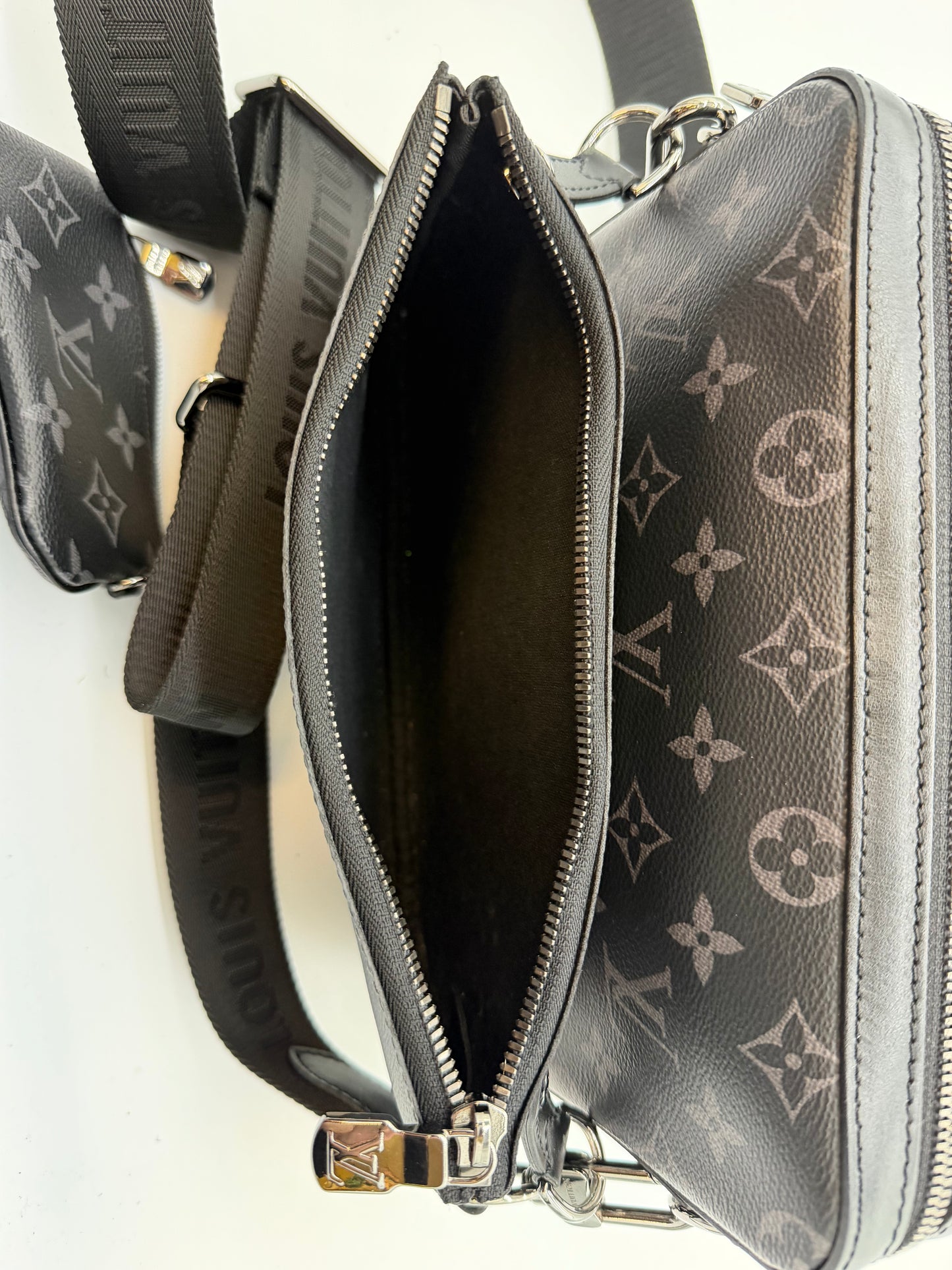 Louis Vuitton Trio Messenger Bag
