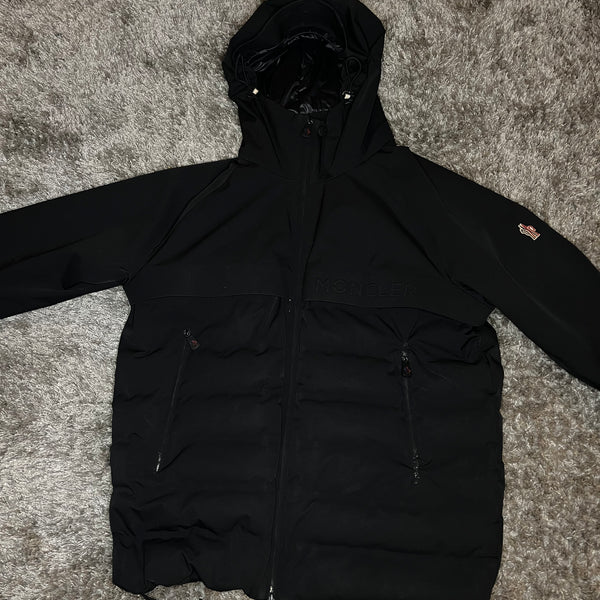 Moncler Grenoble - Size 4 (Fits M)