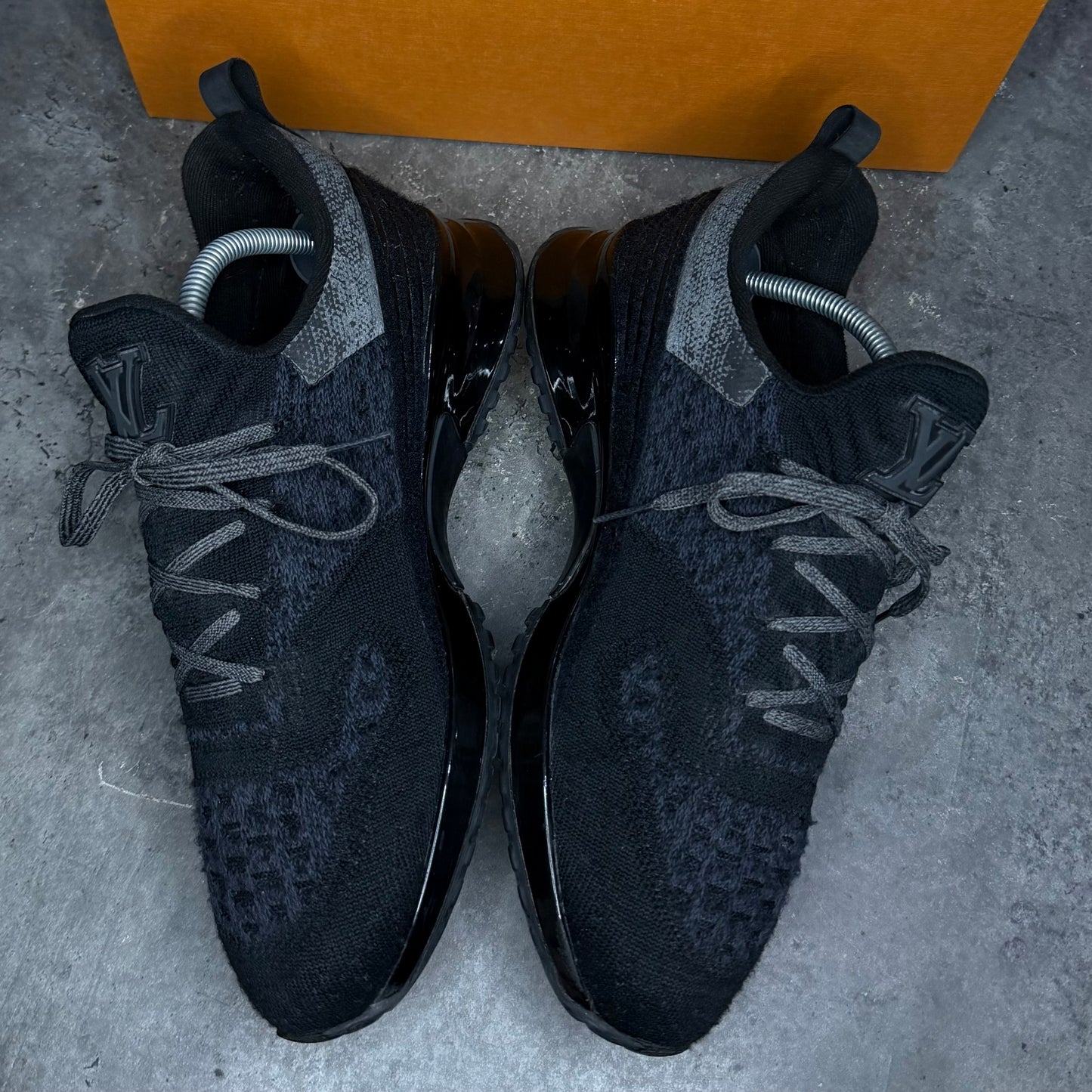 Louis Vuitton VNR - Uk 8 (Fit 8.5/9)