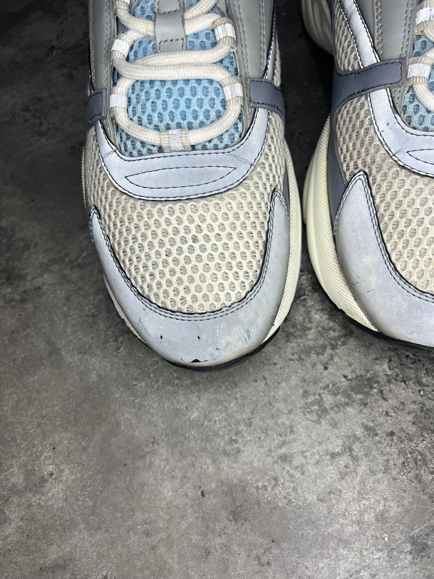 Dior B22 - Uk 9 (43)