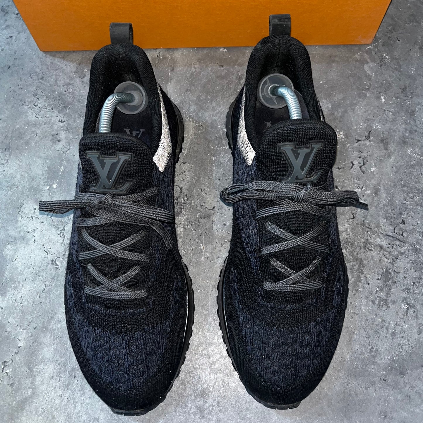 Louis Vuitton VNR - Uk 8 (Fit 9)