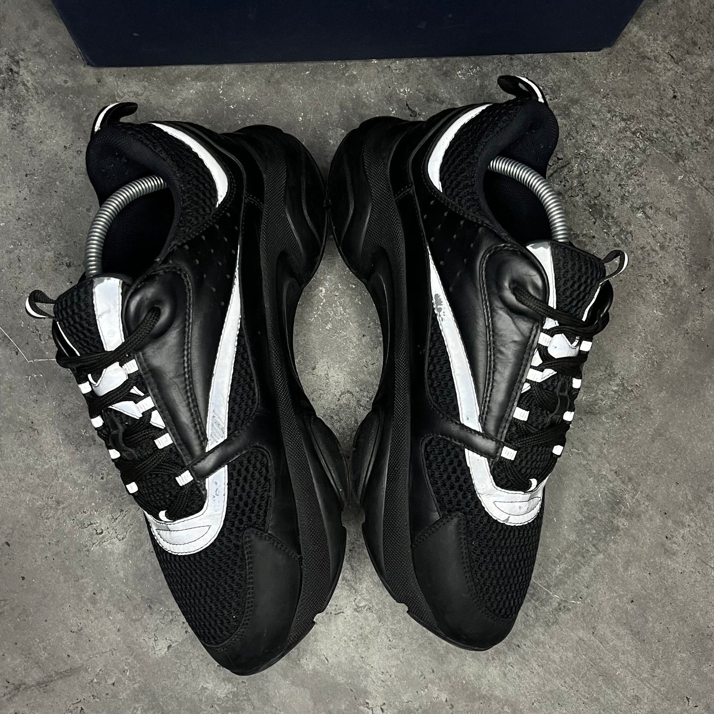 Dior B22 - Uk 10 (44)