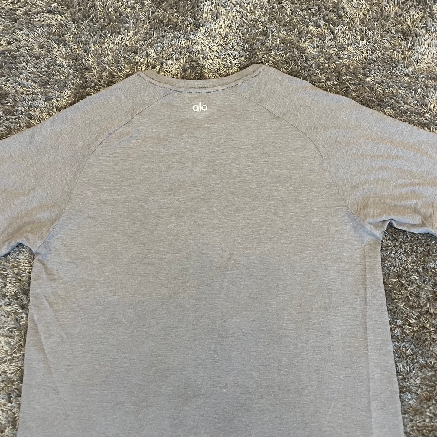 Alo Tee - Medium