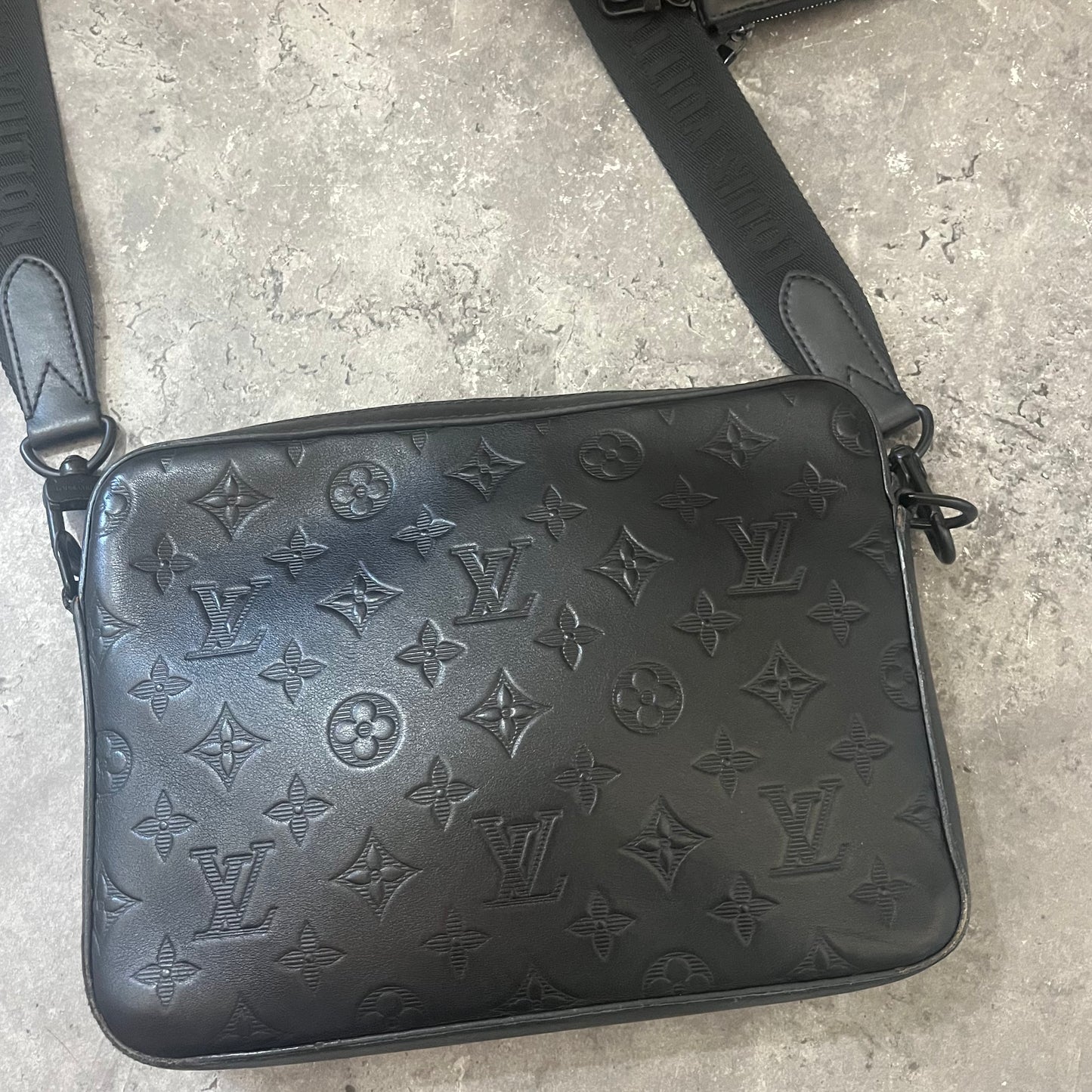 Louis Vuitton Duo Messenger