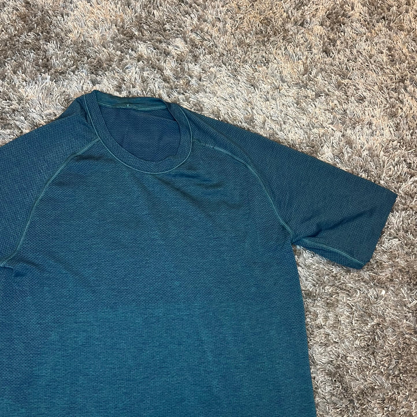 Lululemon Tee - Small