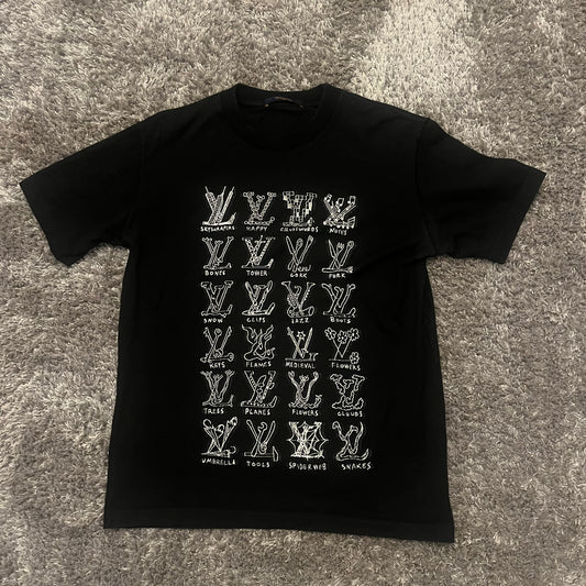 Louis Vuitton Tee - L (Fits Medium)