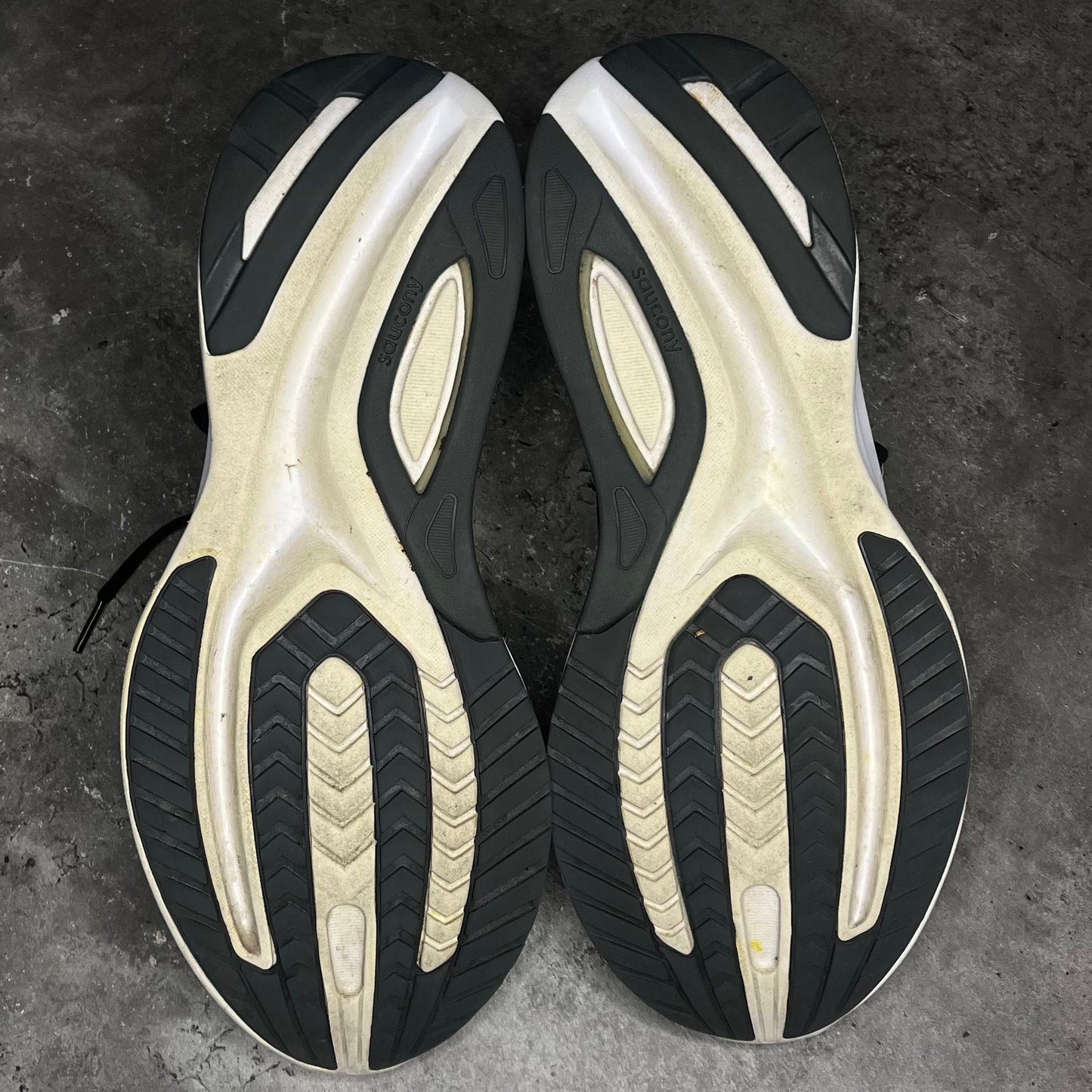 Saucony Trainers - Uk 7 (41)