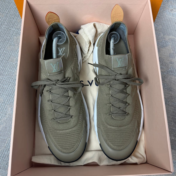 Louis Vuitton Tactic Khaki Trainer - Uk 10 (Fit 11) - view 4