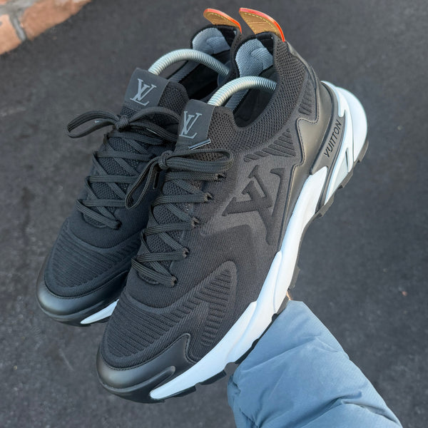 Louis Vuitton Tactic Black / White Trainer - Uk 8 (Fit 9)