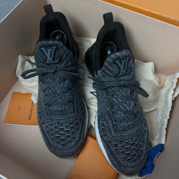 Louis Vuitton VNR Grey Trainer - Uk 8 (Fit 9) - view 4
