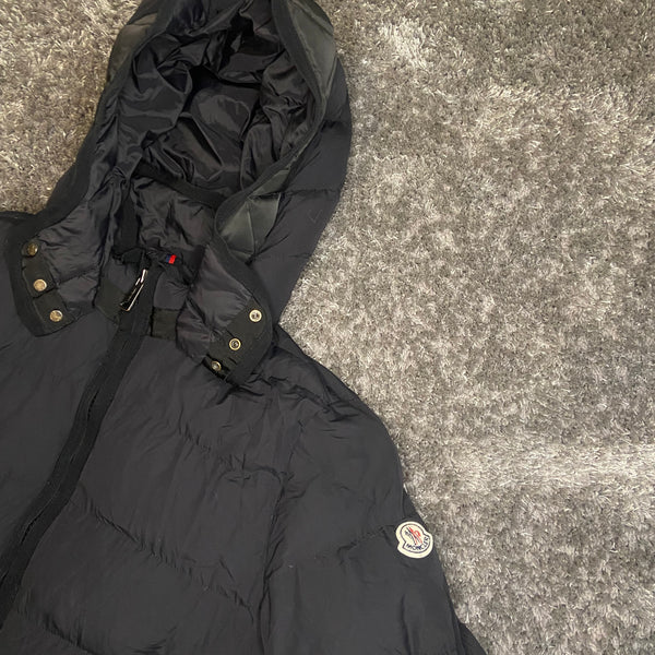 Moncler - Size 3