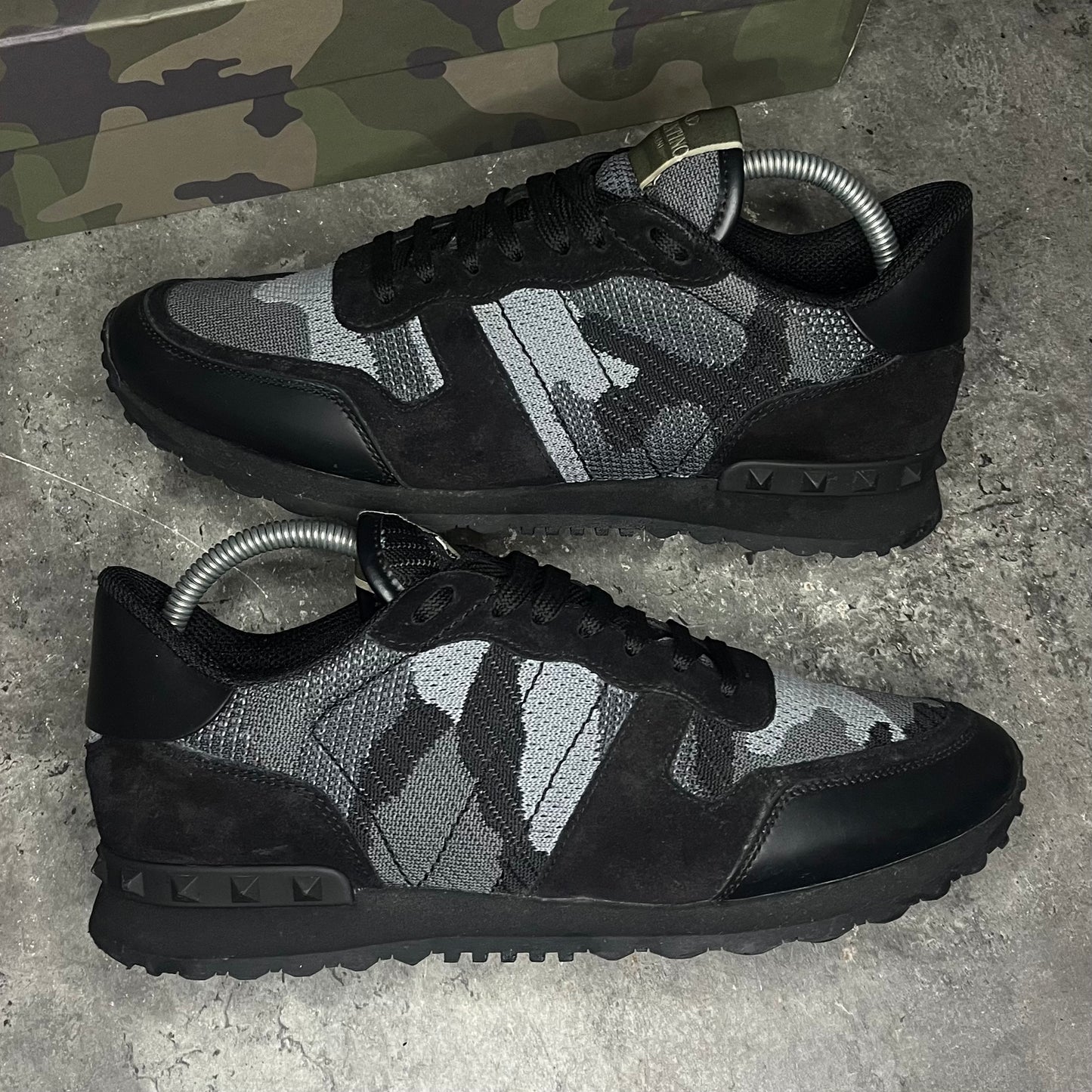 Valentino Rockrunner - Uk 7 (Fit 7.5/8)